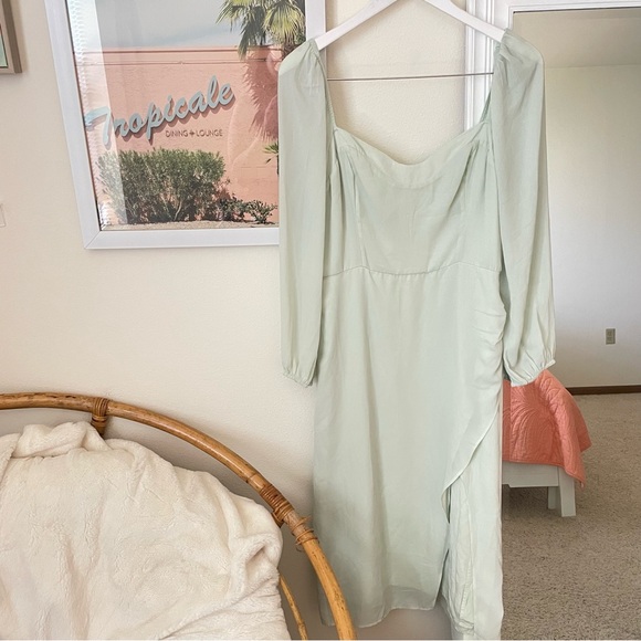 Abercrombie & Fitch Draped Long Sleeve Chiffon Dress - Picture 3 of 7